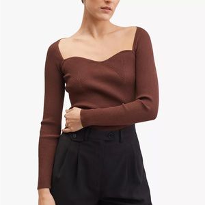 brown ribbed sweetheart neck sweater/long sleeve top